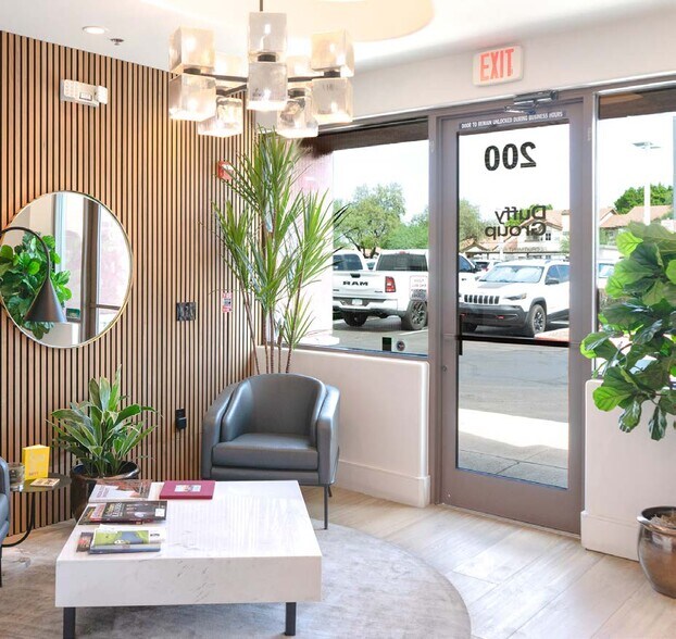 More Photos Of 4727 E Union Hills Dr, Phoenix Medical For Sale