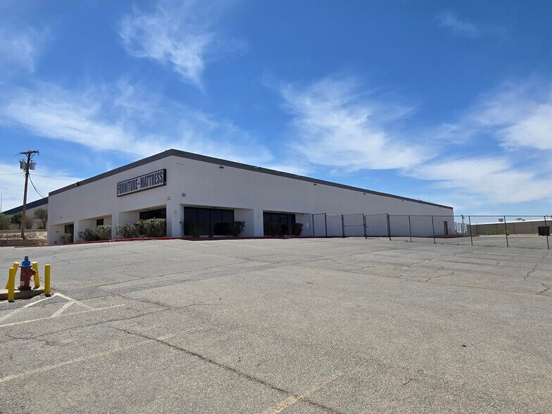 More Photos Of 11330 James Watt Dr, El Paso Showroom For Lease