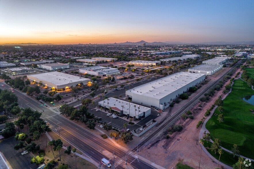 More Photos Of 900 N Fiesta Blvd, Gilbert Manufacturing For Lease