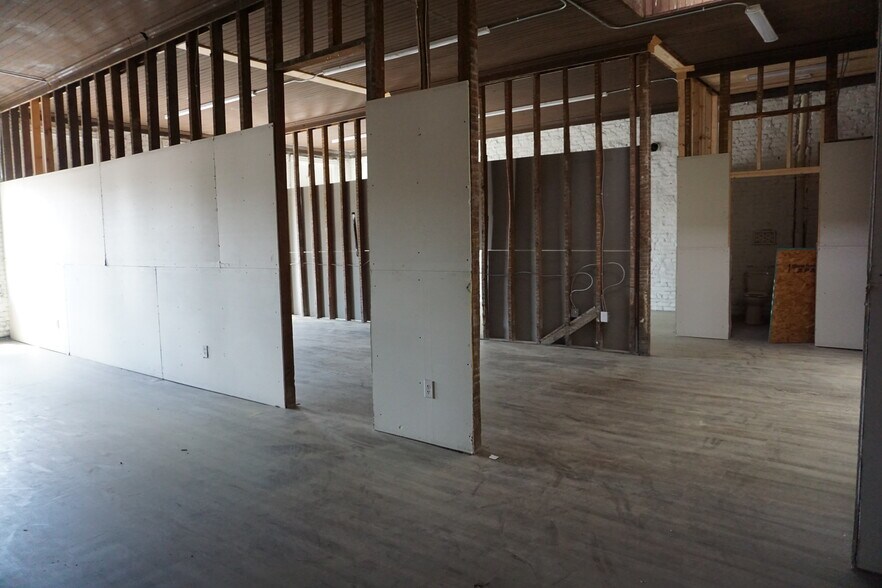 More Photos Of 123 N Washington St, Rocky Mount Storefront Retail Office For Sale