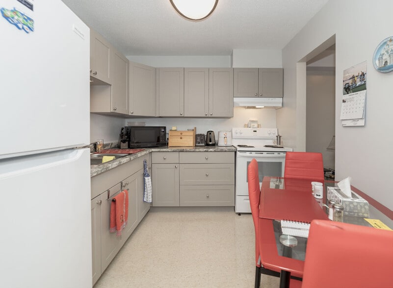 More Photos Of 1 Robert St, Arnprior Apartments For Sale