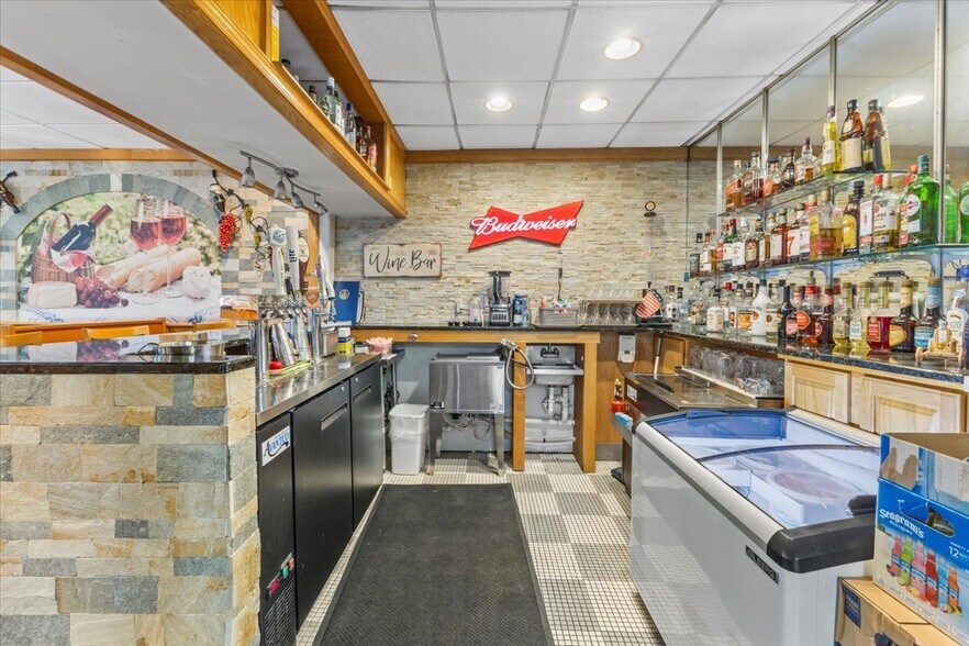 More Photos Of 232 W Moorestown Rd, Wind Gap Restaurant For Sale