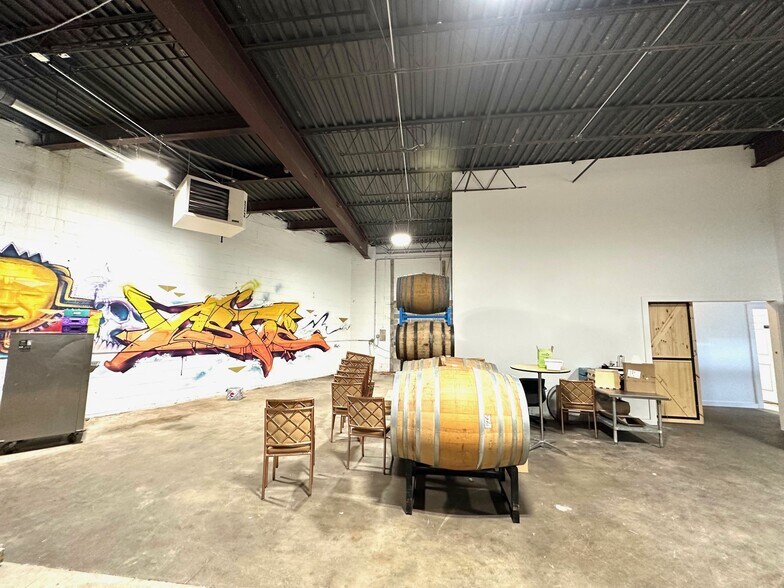 More Photos Of 474 Fayette St, Hammond Storefront Retail Office For Sale