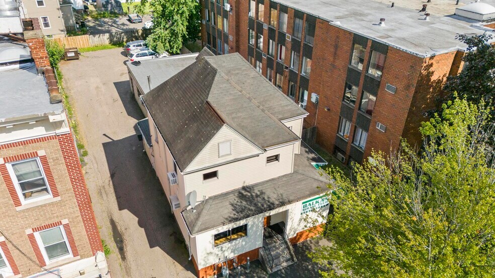 More Photos Of 348 Franklin Ave, Hartford Restaurant For Sale