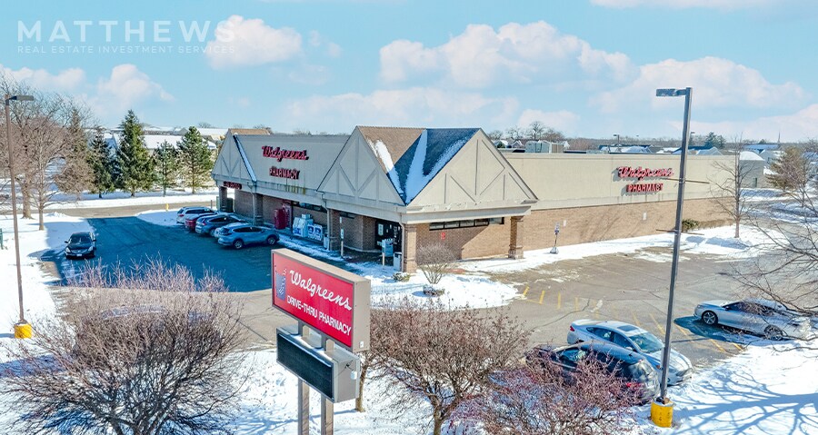 More Photos Of 15 S Orchard Dr, Park Forest Drugstore For Sale
