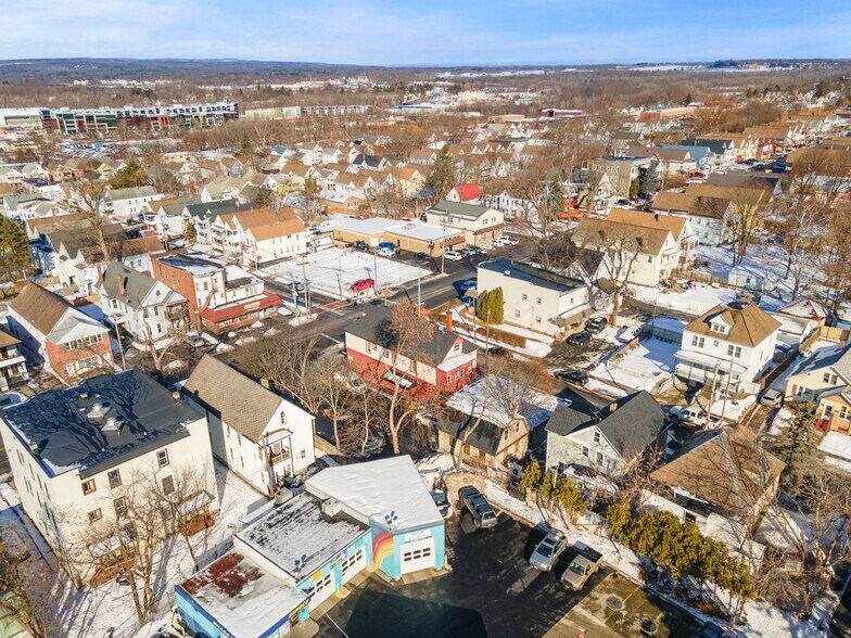 More Photos Of 1524 Van Vranken Ave, Schenectady Bar For Sale