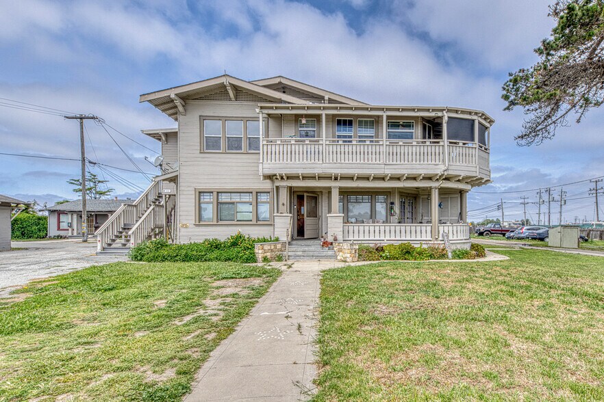 Primary Photo Of 1200 W Market Cir, Salinas Apartments For Sale