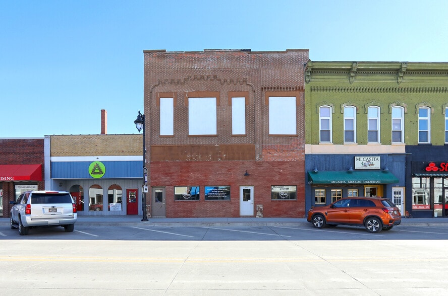 More Photos Of 1119 6th st, Nevada General Retail For Sale