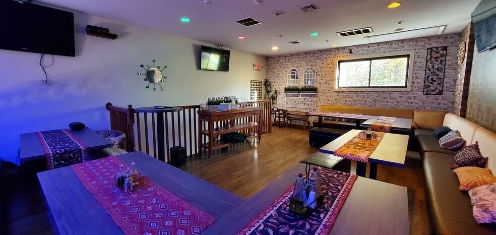 More Photos Of 300-304 Grand St, Paterson Restaurant For Lease
