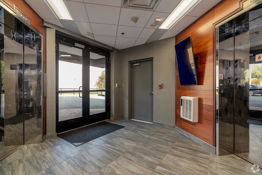 More Photos Of 181 New Rd, Parsippany Office For Lease