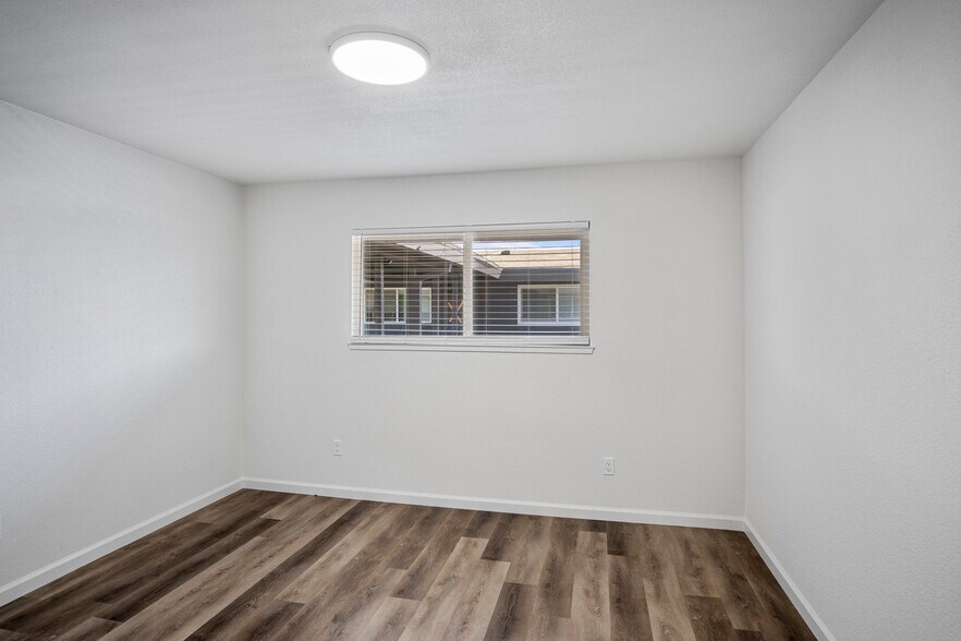 More Photos Of 116 Covena Ave, Modesto Apartments For Sale