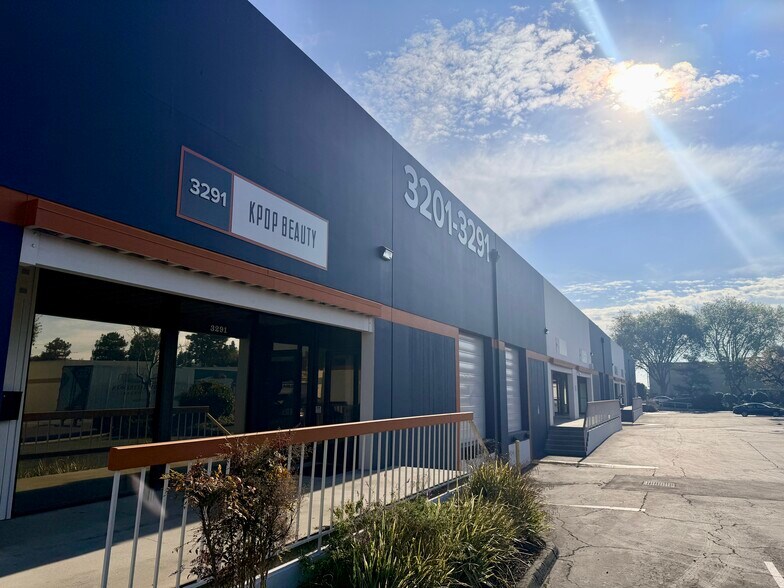 More Photos Of 3201-3291 Keller St, Santa Clara Unknown For Lease