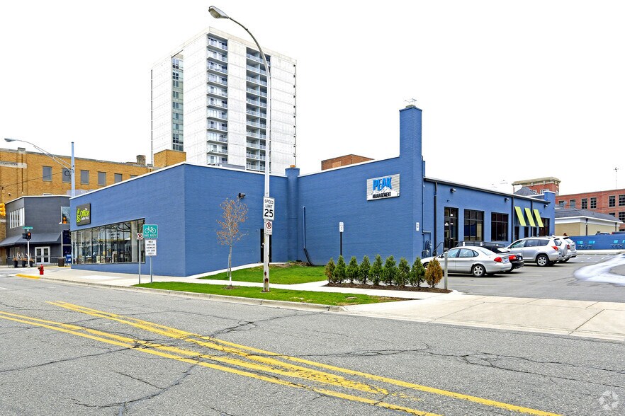 More Photos Of 402-408 S Lafayette Ave, Royal Oak Office For Lease