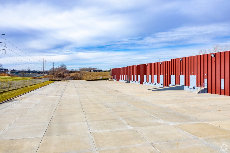 More Photos Of 11651 NW Ambassador Dr, Kansas City Distribution For Lease