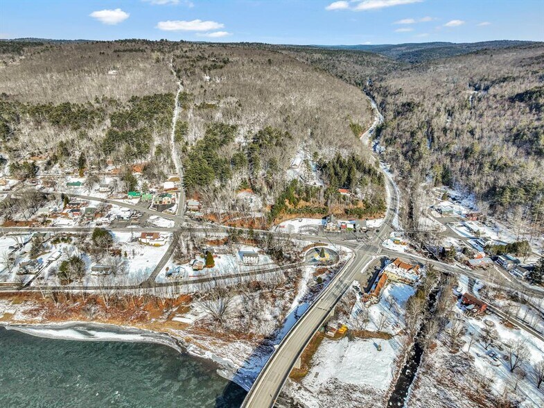 More Photos Of 25 State Route 55, Barryville Hotel For Sale