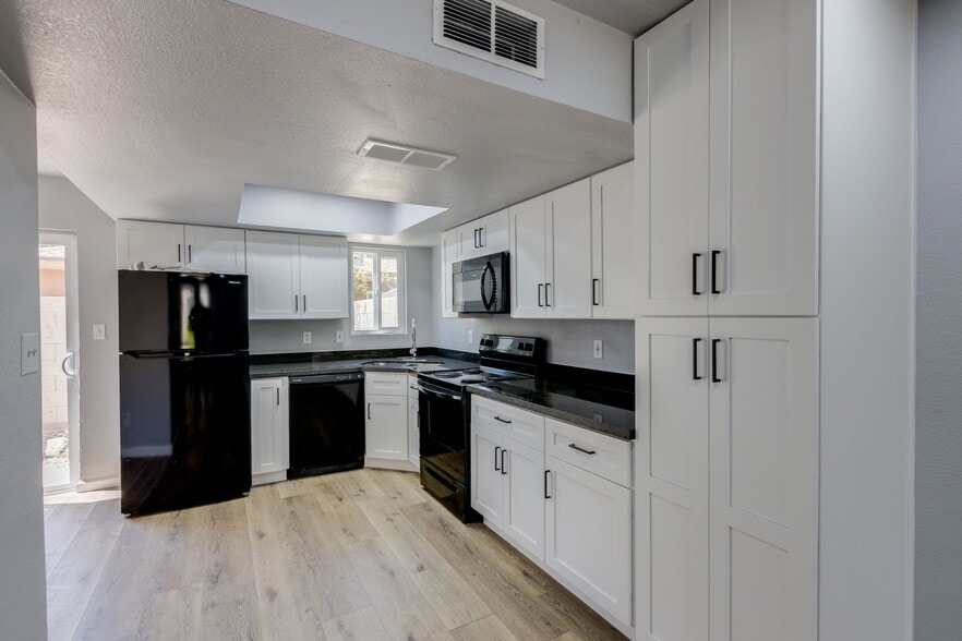 More Photos Of 3044-3048 E Beck Rd, Phoenix Apartments For Sale