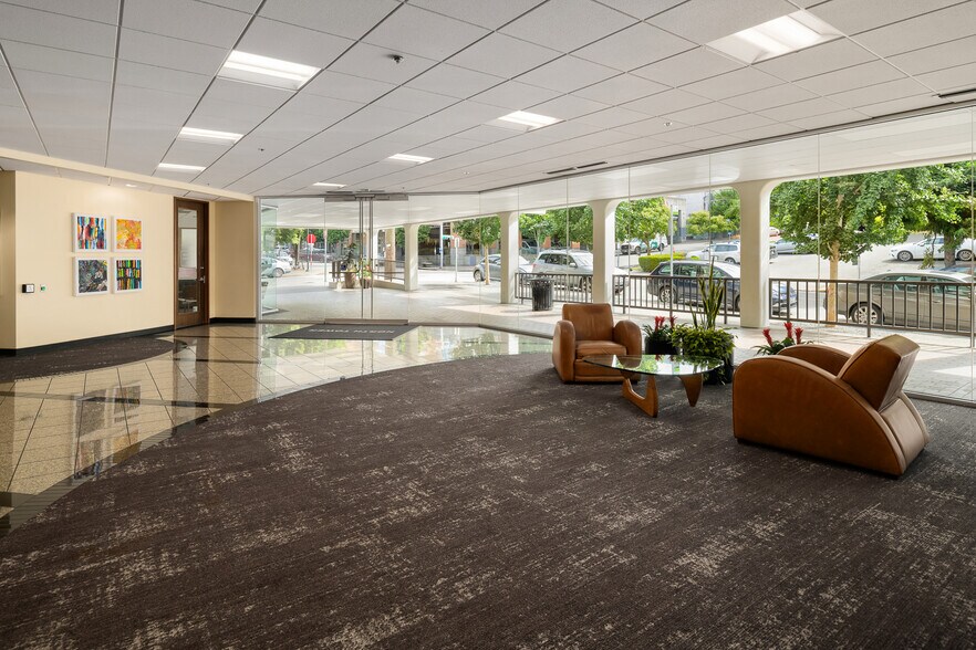 More Photos Of 100 W Harrison St, Seattle Office For Lease