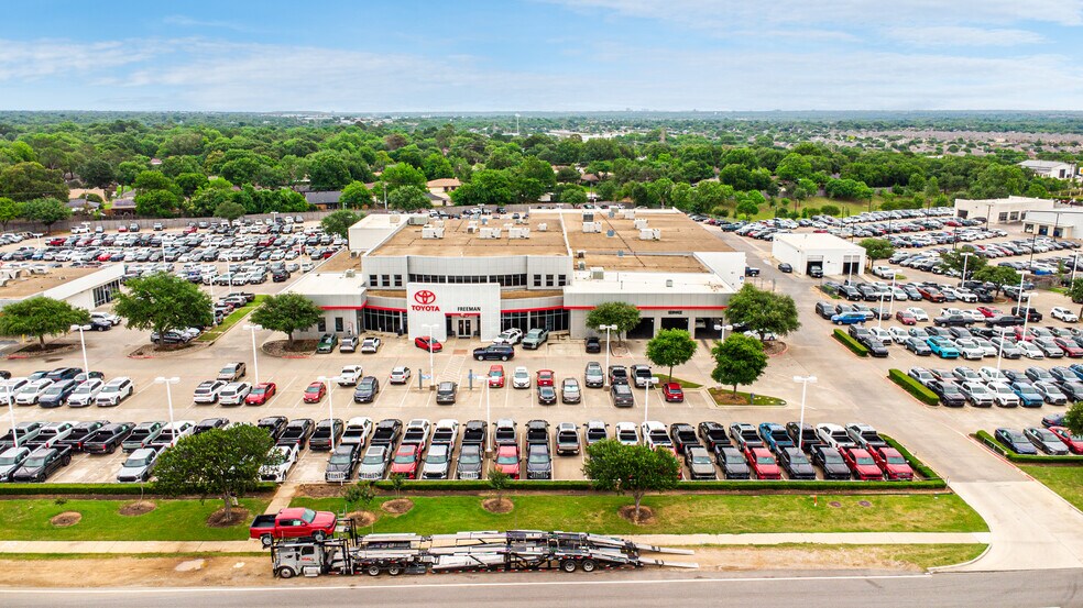Primary Photo Of 204 NE Loop 820, Hurst Auto Dealership For Sale