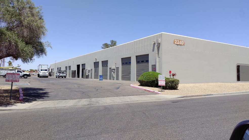 Primary Photo Of 2240 W Desert Cove Ave, Phoenix Unknown For Lease