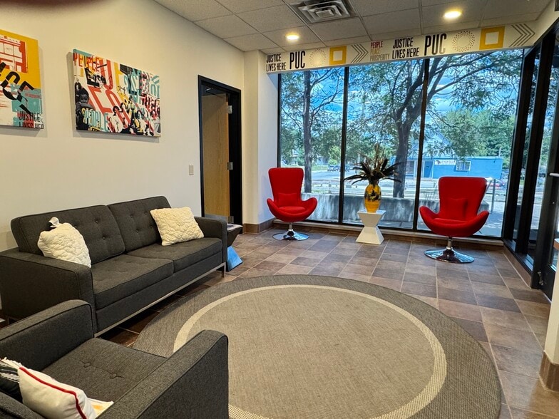 More Photos Of 3650 N Fremont Ave, Minneapolis Office For Sale
