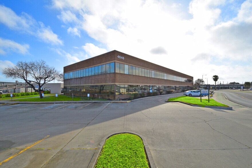 More Photos Of 4646 Corona Dr, Corpus Christi Office For Lease
