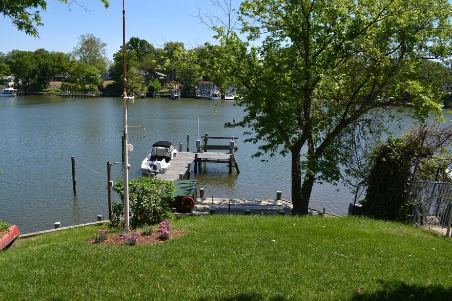 More Photos Of 460 Carvel Beach Rd, Baltimore Apartments For Sale