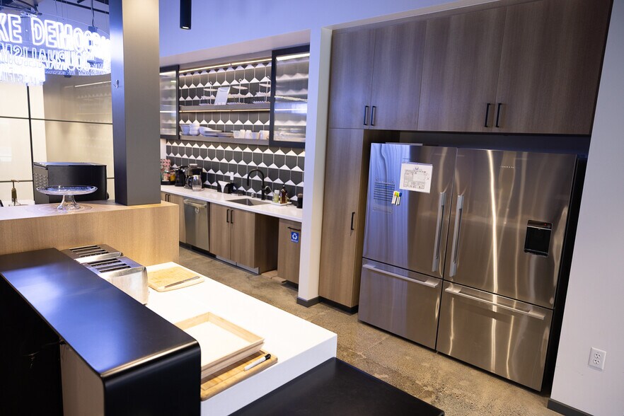 More Photos Of 416 B St, Santa Rosa Office For Sale