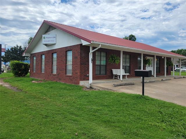 More Photos Of 300 S Main St, Eufaula Office For Sale
