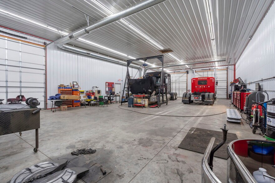 More Photos Of 317 US-60, Billings Truck Terminal For Sale