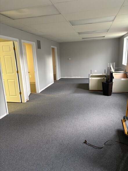 More Photos Of 409 Easton Rd, Willow Grove Office For Lease