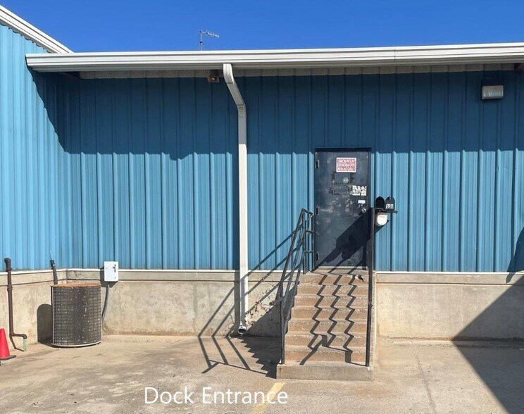 More Photos Of 325 Frontier Dr, Oklahoma City Truck Terminal For Lease