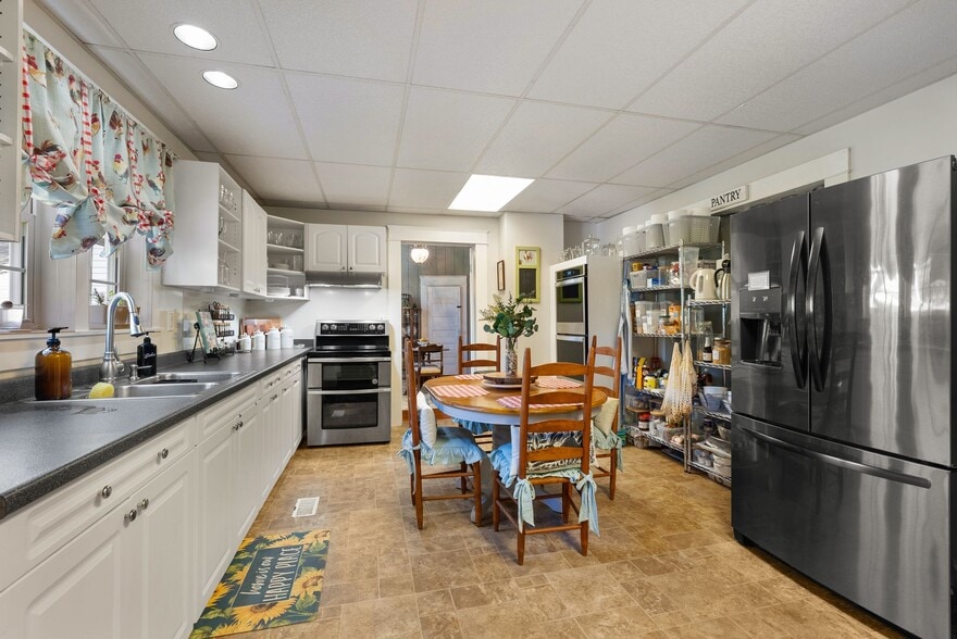 More Photos Of 207 W 2nd Ave, Easley Hospitality For Sale