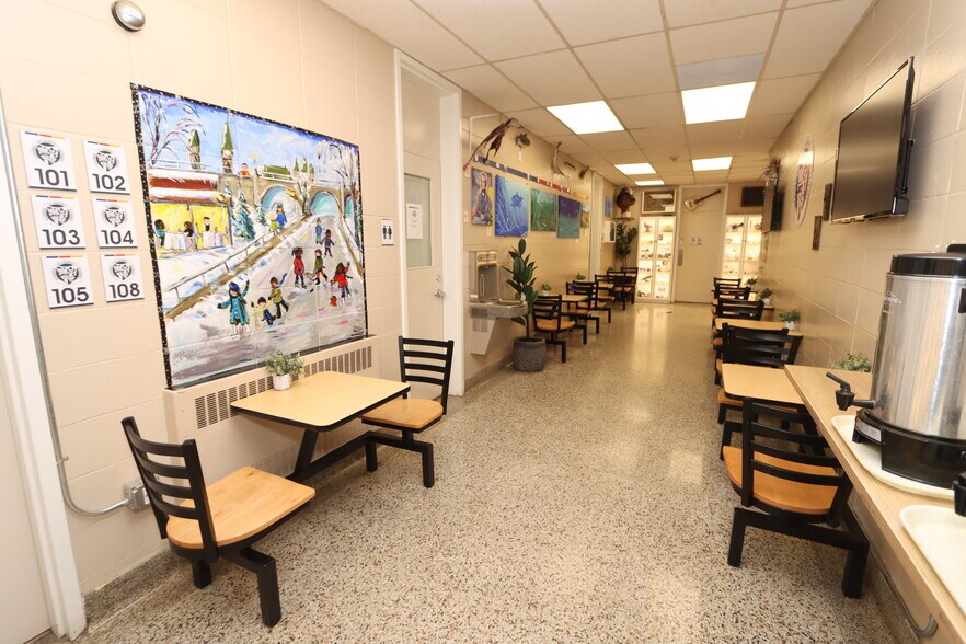 More Photos Of 641 Sladen Ave, Ottawa Schools For Sale