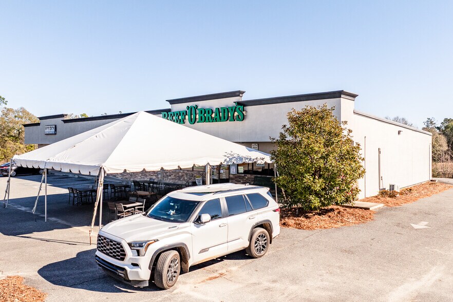 More Photos Of 4944 Malloy Plz, Marianna Freestanding For Sale