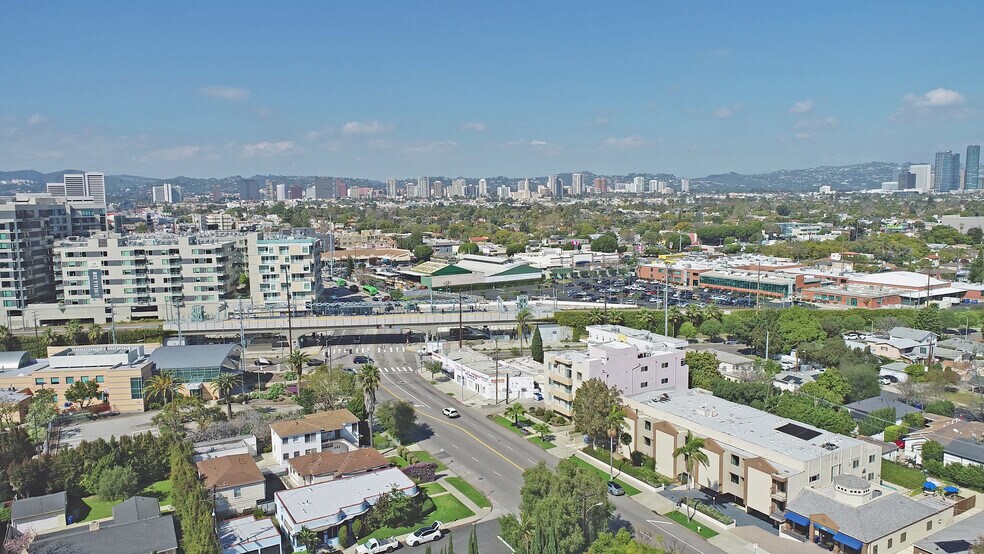 More Photos Of 2524 S Sepulveda Blvd, Los Angeles Apartments For Sale