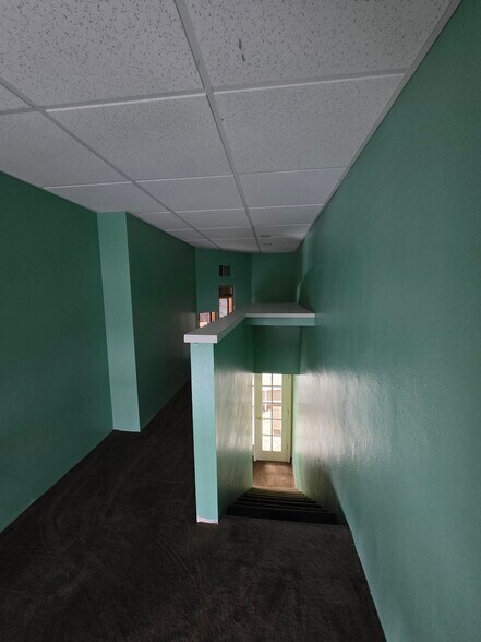 More Photos Of 205 Main St S, Minot Storefront Retail Office For Lease