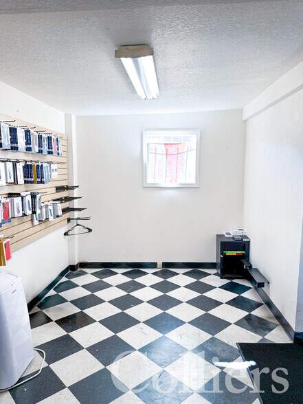 More Photos Of 1500 S Orchard St, Boise Freestanding For Sale