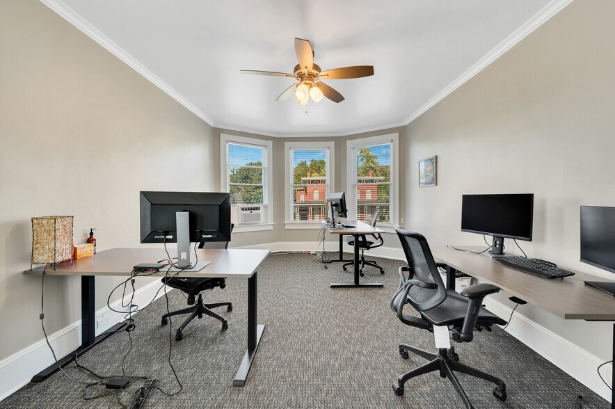 More Photos Of 1813 Main St, Blakely Office For Sale