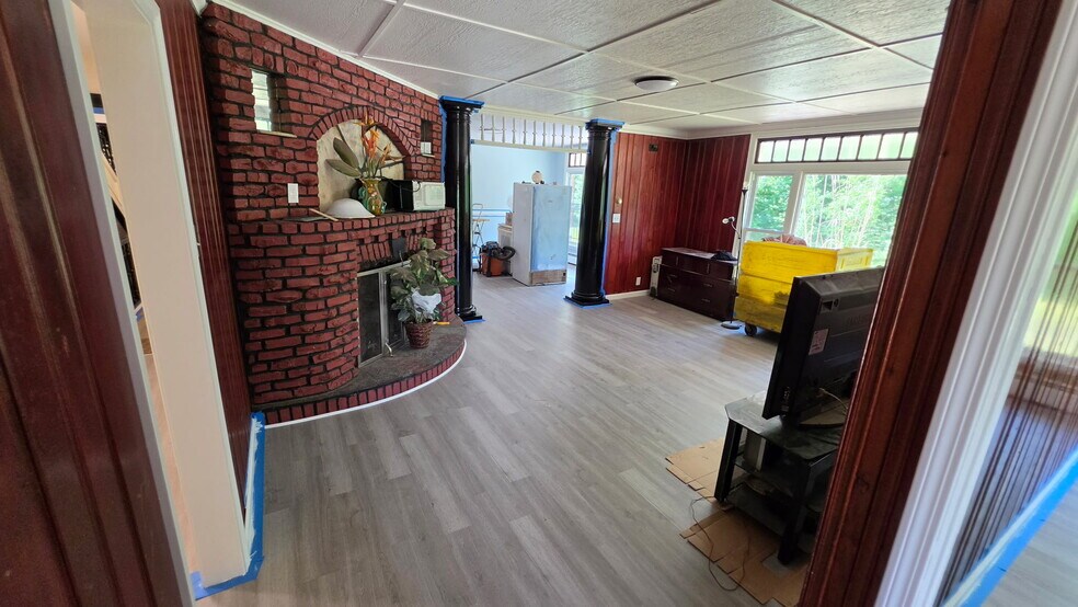 More Photos Of 12-R Jackielyn Cir, Granby Apartments For Sale