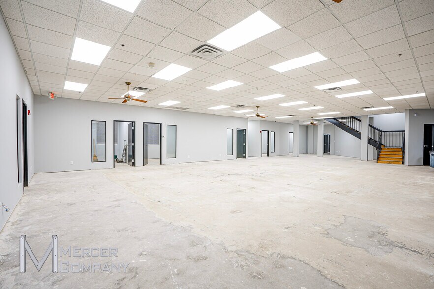 More Photos Of 2320 Michigan Ct, Arlington Light Distribution For Lease