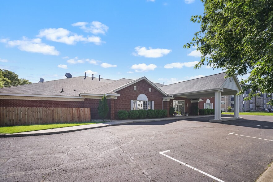 More Photos Of 16394 Glory Ln, Eden Prairie Funeral Home For Sale