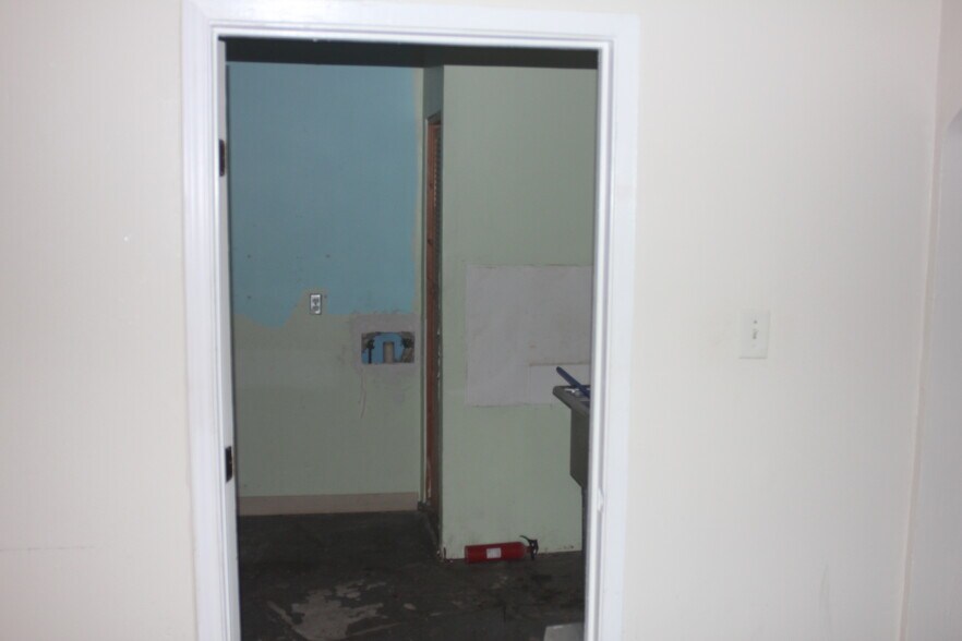 More Photos Of 22745 Highway 16 S, Von Ormy General Retail For Sale