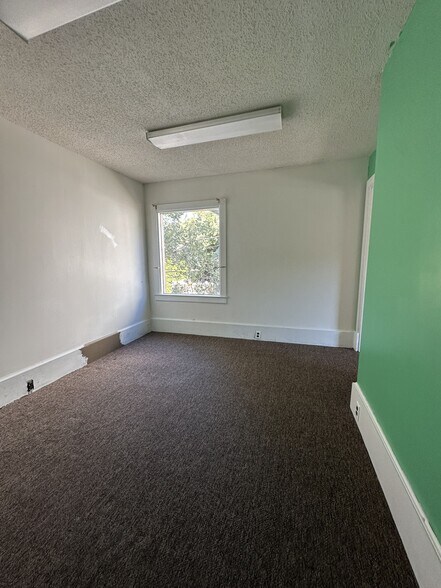 More Photos Of 93 Church St, Asheville Office For Lease