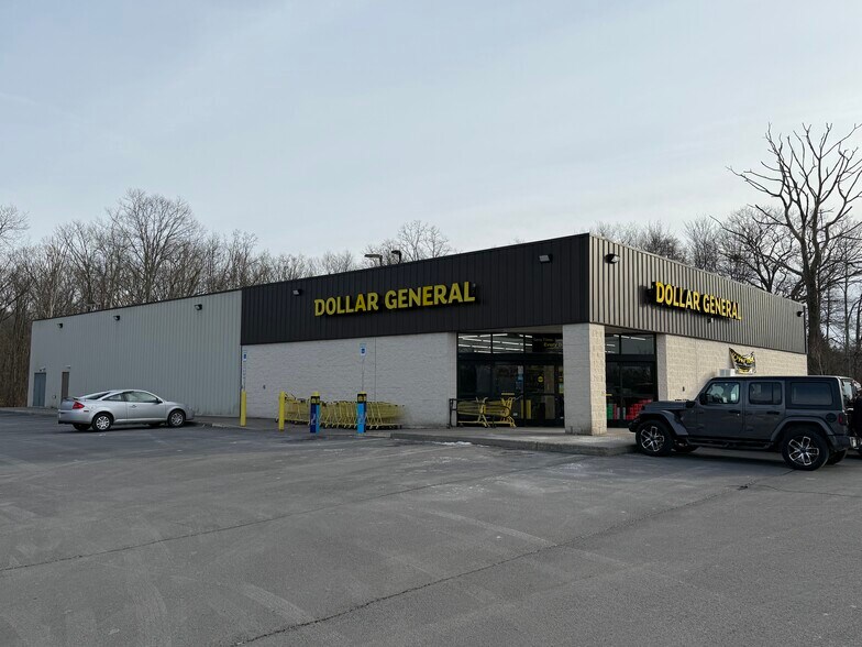 Primary Photo Of 364 S Mountain Blvd, Mountain Top General Retail For Sale