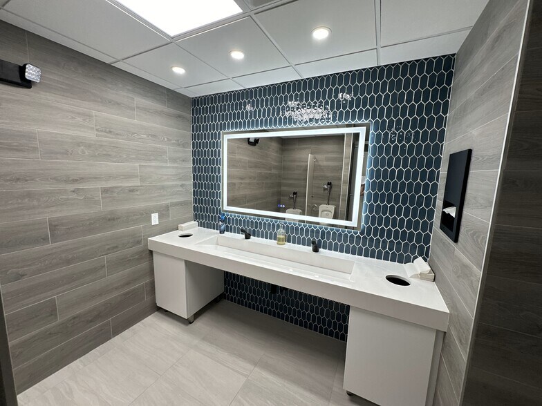 More Photos Of 1500 Cordova Rd, Fort Lauderdale Office For Lease