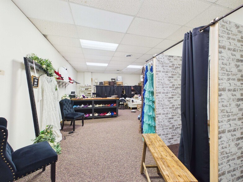 More Photos Of 209-213 Marion Pike, Coal Grove Medical For Sale