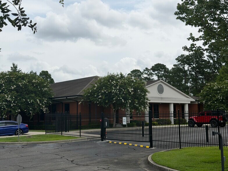 More Photos Of 4757 Oneal Ln, Baton Rouge Office For Sale