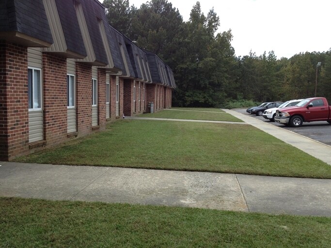 More Photos Of 656 Woodyard Rd, Trenton Apartments For Sale