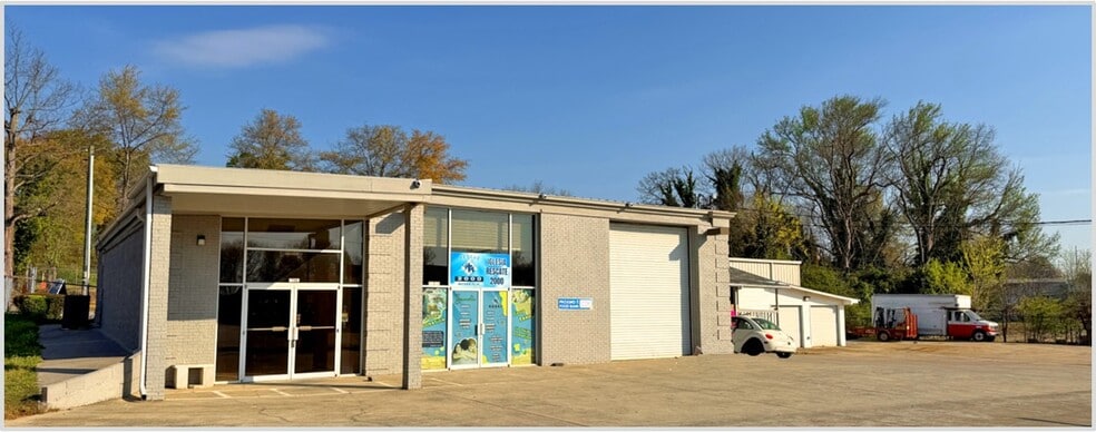 Primary Photo Of 1709 Mlk Jr Blvd, Gainesville Light Distribution For Lease