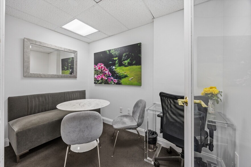 More Photos Of 179 N Broad St, Milford Medical For Lease